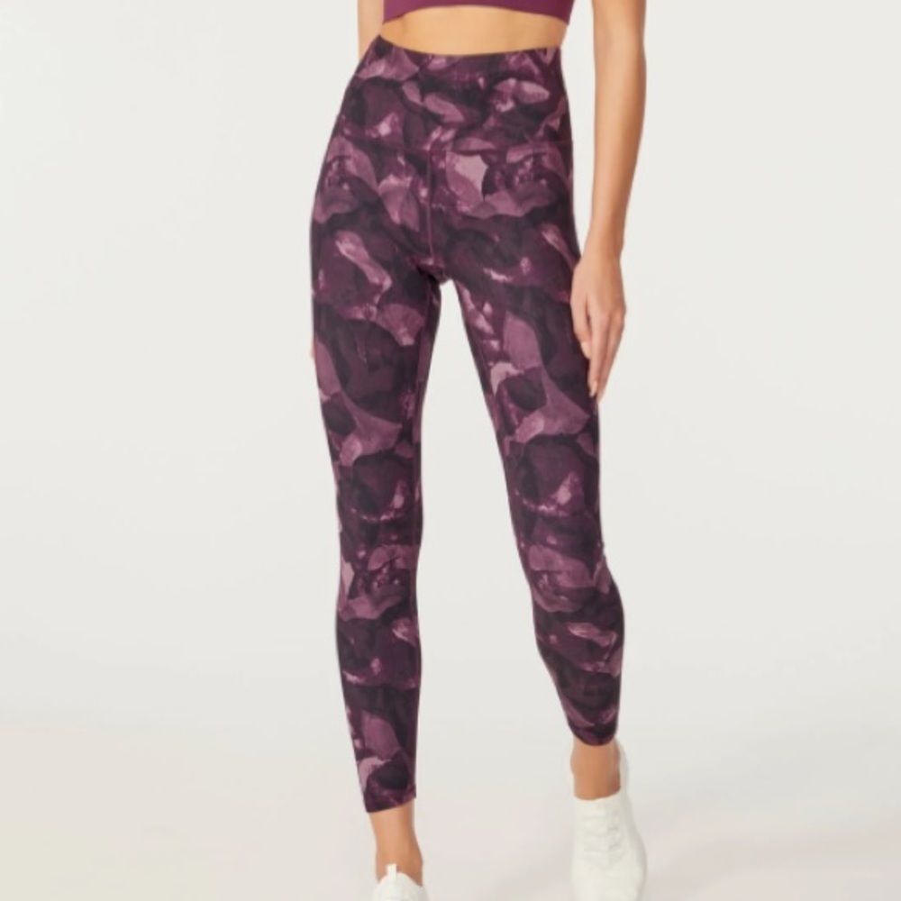 NEW Marika High Waisted Printed Contender Leggings